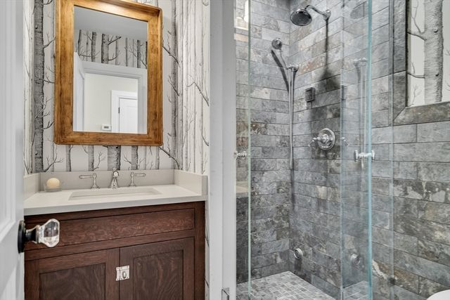 284 Bunker Hill St. 4, Boston, MA 02129