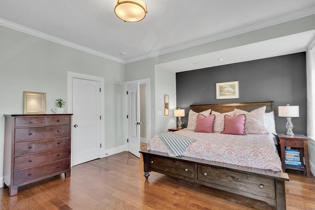 284 Bunker Hill St. 4, Boston, MA 02129