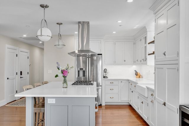 284 Bunker Hill St. 4, Boston, MA 02129