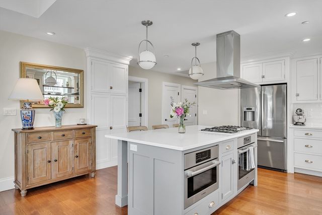 284 Bunker Hill St. 4, Boston, MA 02129