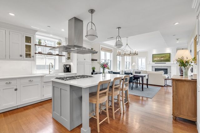 284 Bunker Hill St. 4, Boston, MA 02129