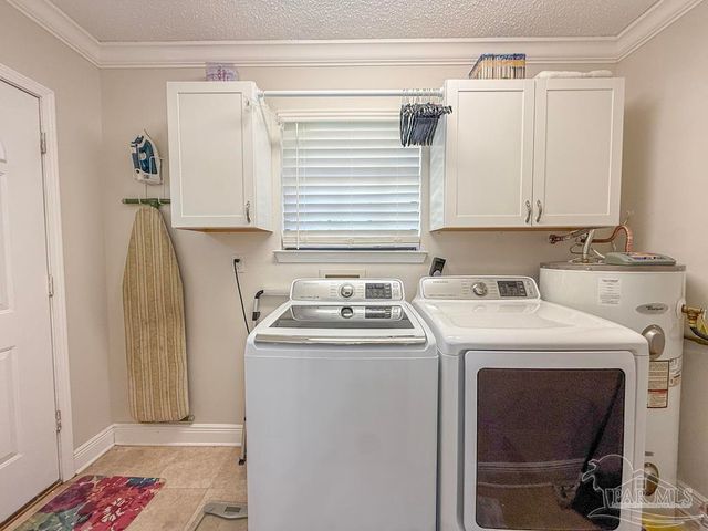 4410 Mundy Ln, Pace, FL 32571