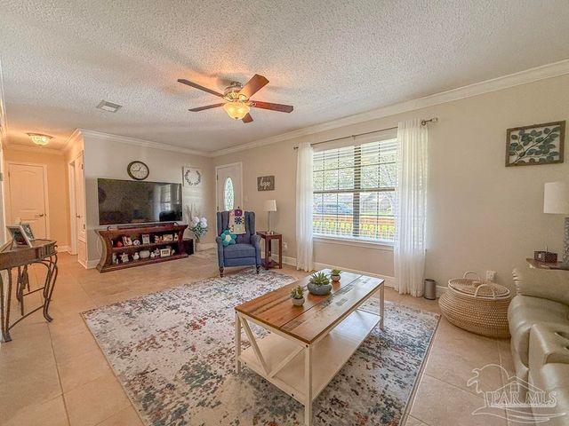 4410 Mundy Ln, Pace, FL 32571