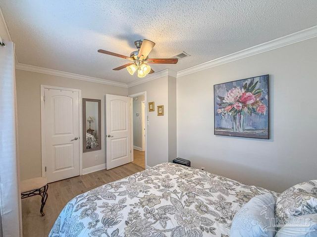 4410 Mundy Ln, Pace, FL 32571