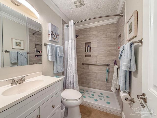 4410 Mundy Ln, Pace, FL 32571