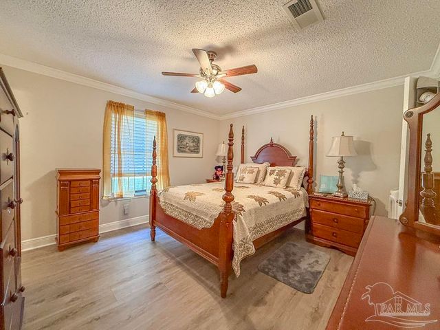 4410 Mundy Ln, Pace, FL 32571