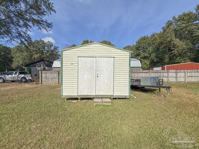 4410 Mundy Ln, Pace, FL 32571