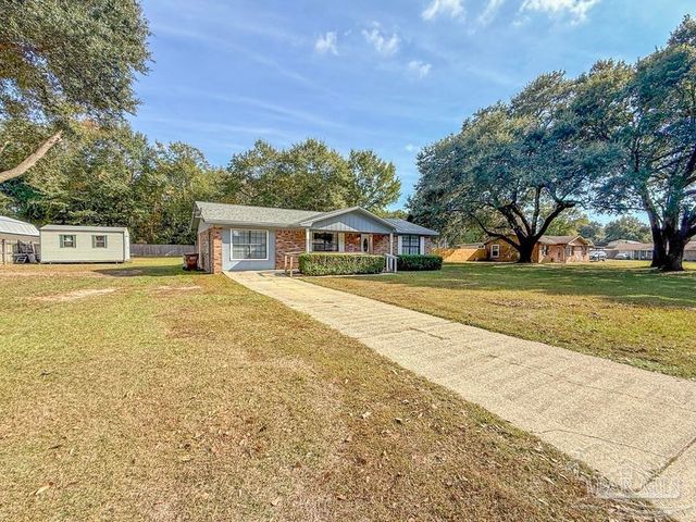 4410 Mundy Ln, Pace, FL 32571