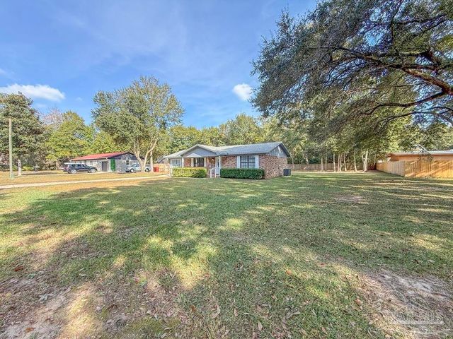 4410 Mundy Ln, Pace, FL 32571