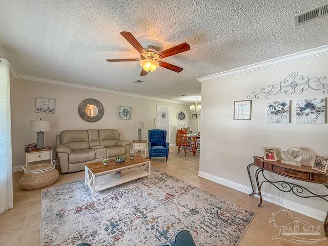 4410 Mundy Ln, Pace, FL 32571