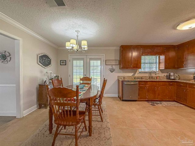 4410 Mundy Ln, Pace, FL 32571