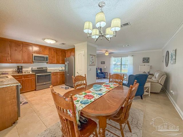 4410 Mundy Ln, Pace, FL 32571