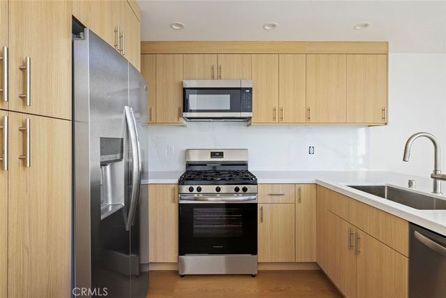1007 S. Catalina Avenue 106, Redondo Beach, CA 90277