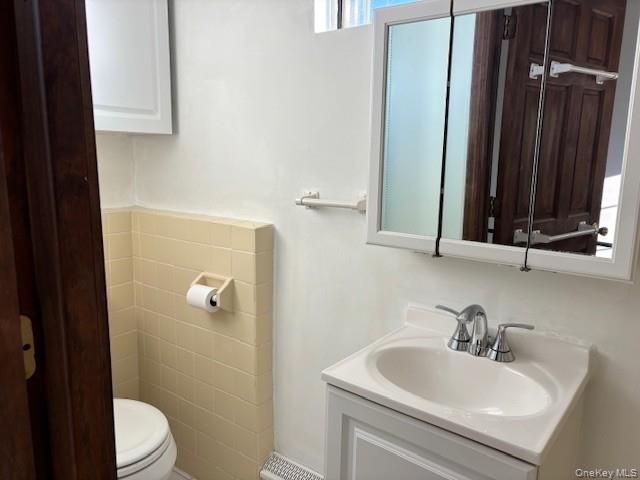 7 Romeo Lane, Commack, NY 11725