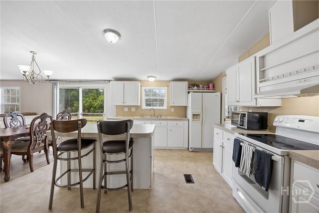 196 Tupelo Loop NE, Ludowici, GA 31316