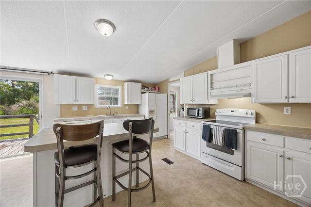 196 Tupelo Loop NE, Ludowici, GA 31316