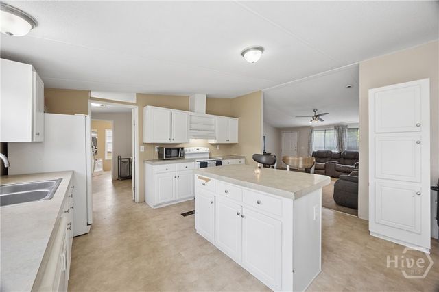 196 Tupelo Loop NE, Ludowici, GA 31316
