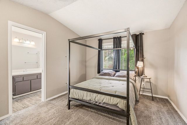 509 E E Shiloh Hills Dr Dr, Spokane, WA 99208