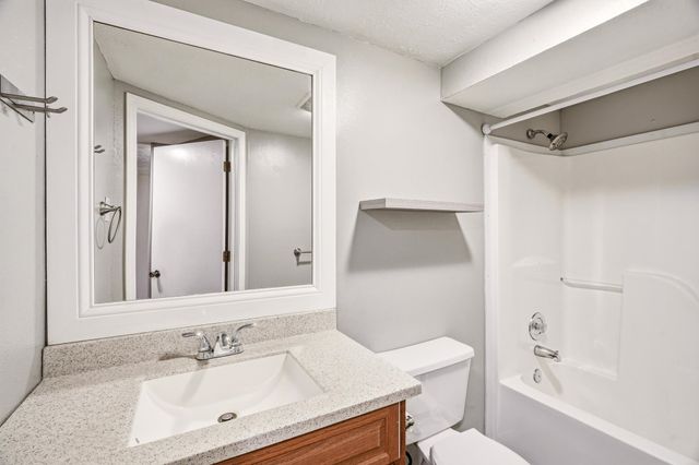 509 E E Shiloh Hills Dr Dr, Spokane, WA 99208