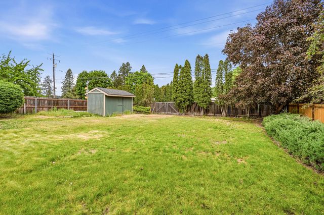 509 E E Shiloh Hills Dr Dr, Spokane, WA 99208