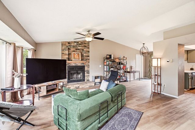 509 E E Shiloh Hills Dr Dr, Spokane, WA 99208