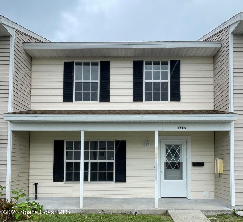1713 Manor Drive NE, Palm Bay, FL 32905