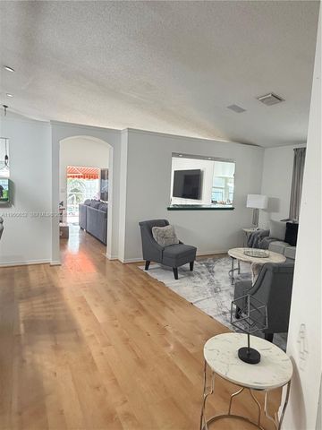 7760 Manor Forest Lane, Boynton Beach, FL 33436