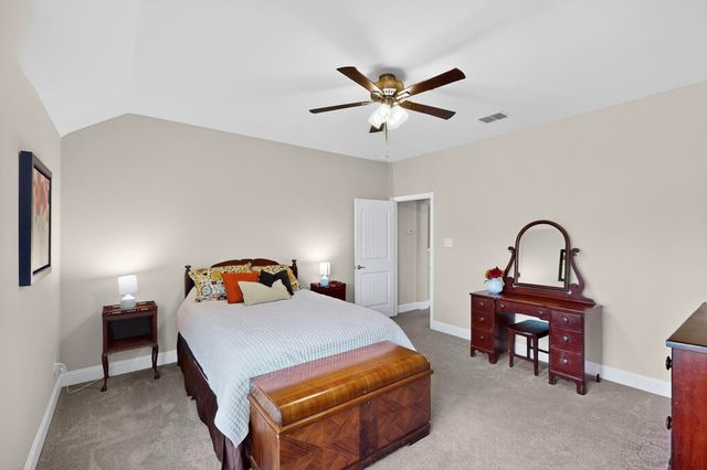 400 Clear Creek Drive, Mansfield, TX 76063