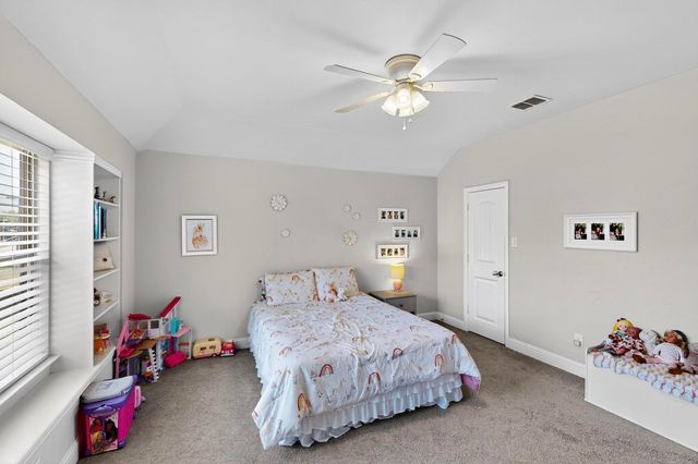400 Clear Creek Drive, Mansfield, TX 76063