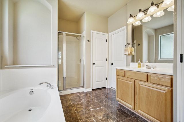 1726 Westmeadow TRL, Round Rock, TX 78665