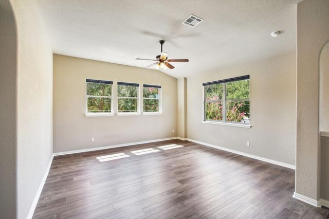 1726 Westmeadow TRL, Round Rock, TX 78665