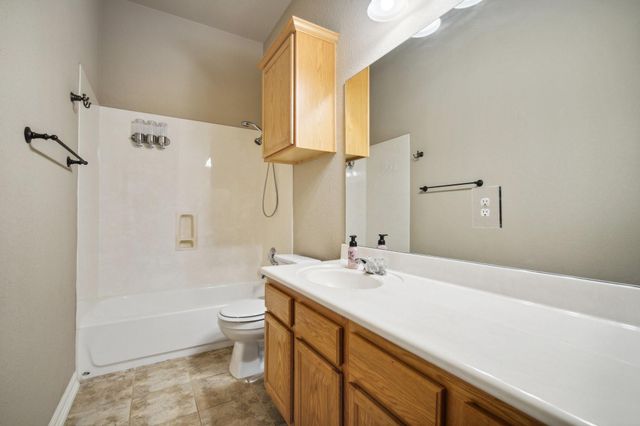 1726 Westmeadow TRL, Round Rock, TX 78665