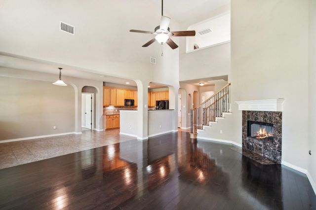 1726 Westmeadow TRL, Round Rock, TX 78665
