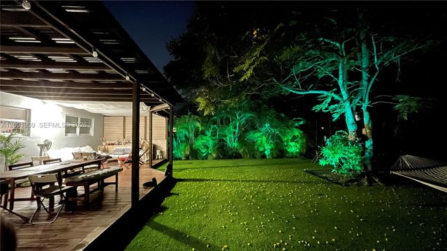 2940 SW 25th Ter, Miami, FL 33133