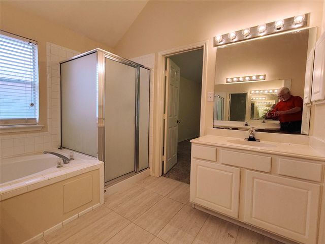 7127 Bristol Ridge Drive, Houston, TX 77095