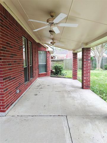 7127 Bristol Ridge Drive, Houston, TX 77095