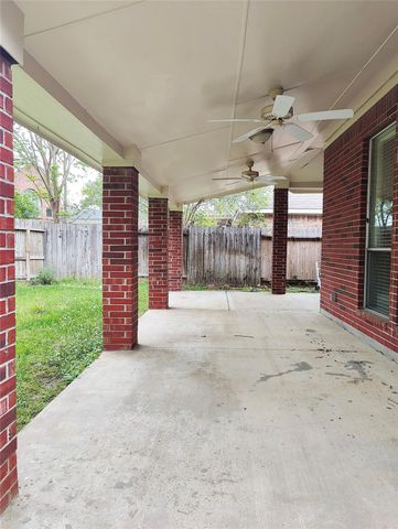7127 Bristol Ridge Drive, Houston, TX 77095