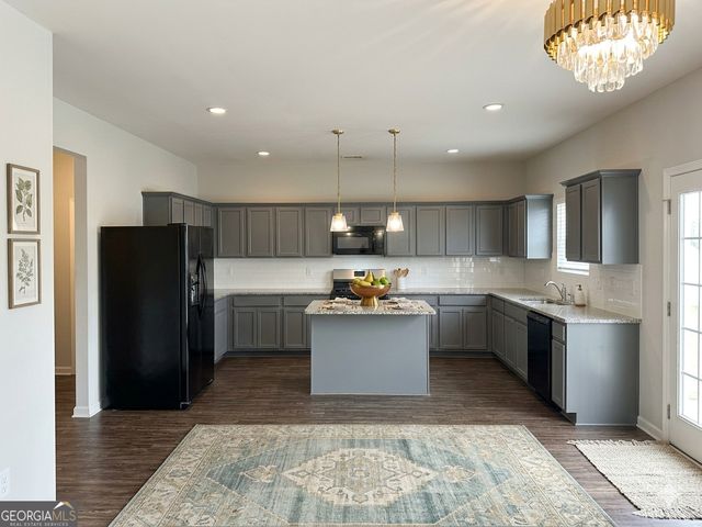 637 Emporia Loop, Mcdonough, GA 30253