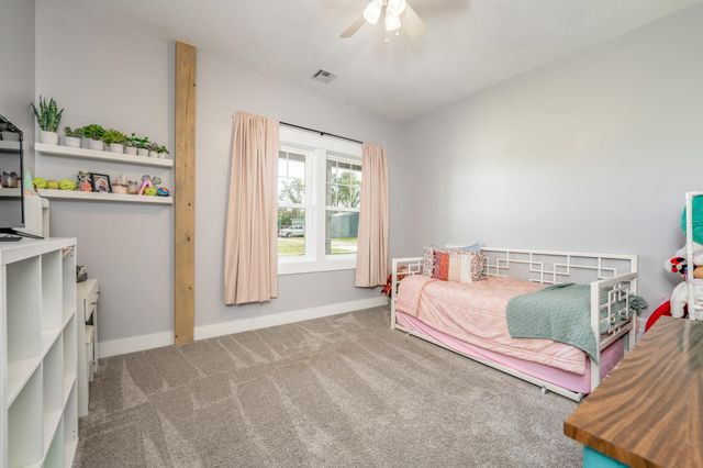 1029 E 120th Ave N, Belle Plaine, KS 67013