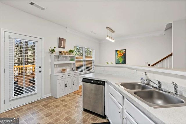 561 Oakside Place, Acworth, GA 30102