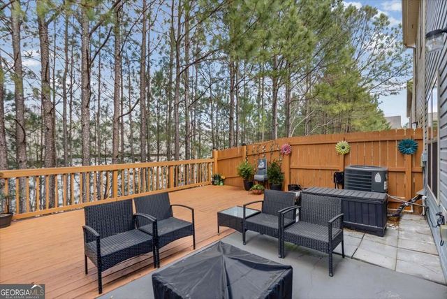 561 Oakside Place, Acworth, GA 30102