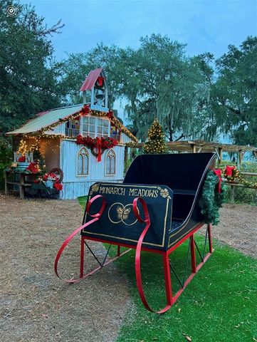 15300 LAKE IOLA ROAD, Dade City, FL 33523