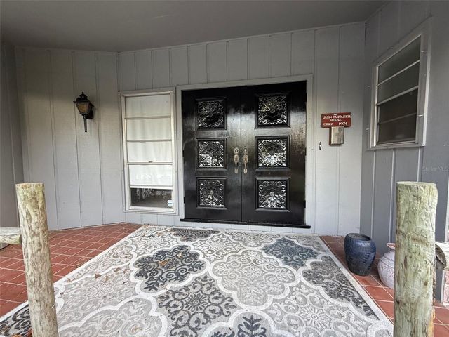 15300 LAKE IOLA ROAD, Dade City, FL 33523