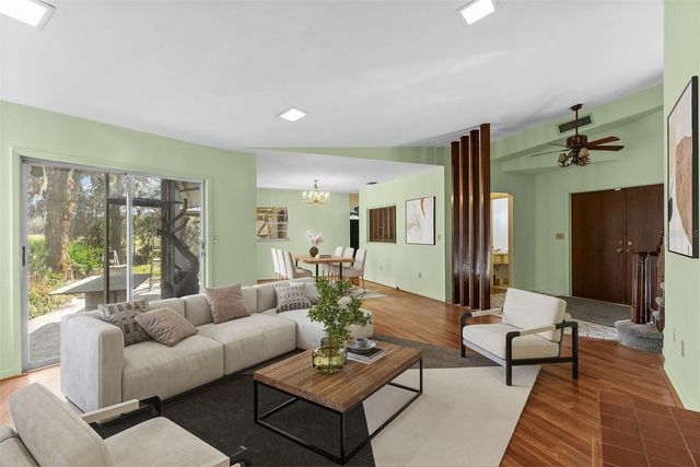 15300 LAKE IOLA ROAD, Dade City, FL 33523