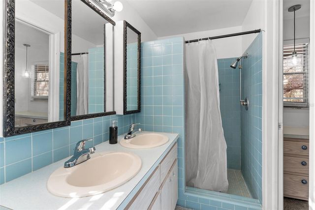 15300 LAKE IOLA ROAD, Dade City, FL 33523