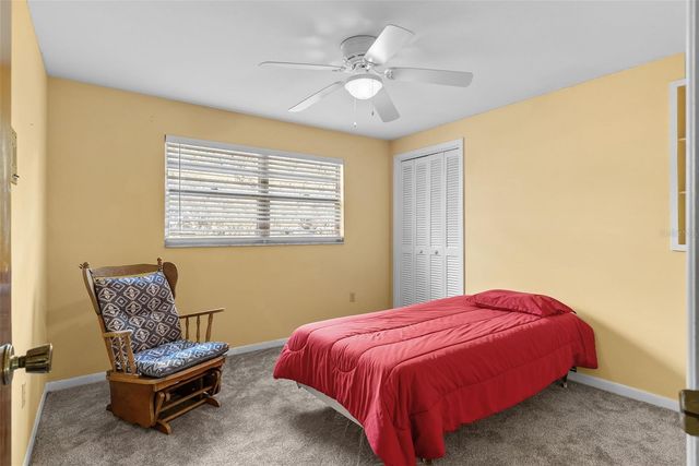 15300 LAKE IOLA ROAD, Dade City, FL 33523