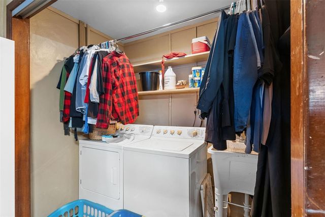 15300 LAKE IOLA ROAD, Dade City, FL 33523