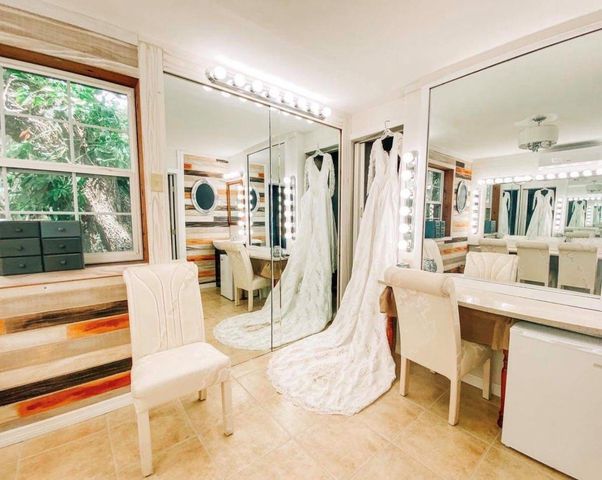 15300 LAKE IOLA ROAD, Dade City, FL 33523