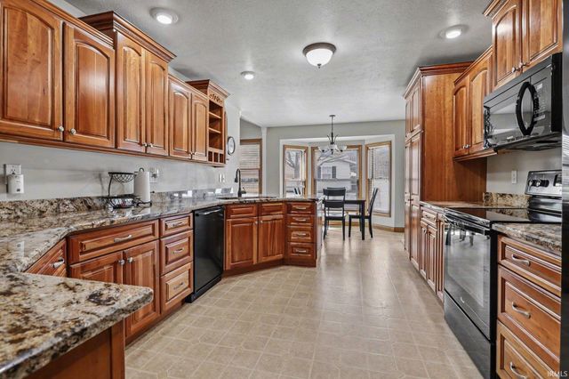 29455 County Road 2, Elkhart, IN 46514