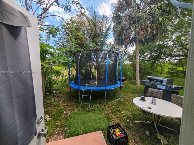 13264 Old Biscayne Dr 403, Homestead, FL 33033